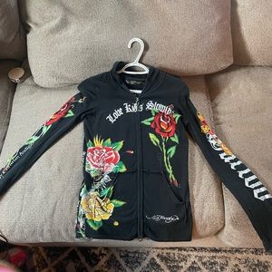 Small Women’s Ed Hardy Hoodie. Black. Double zipper. Very good pre worn quality.